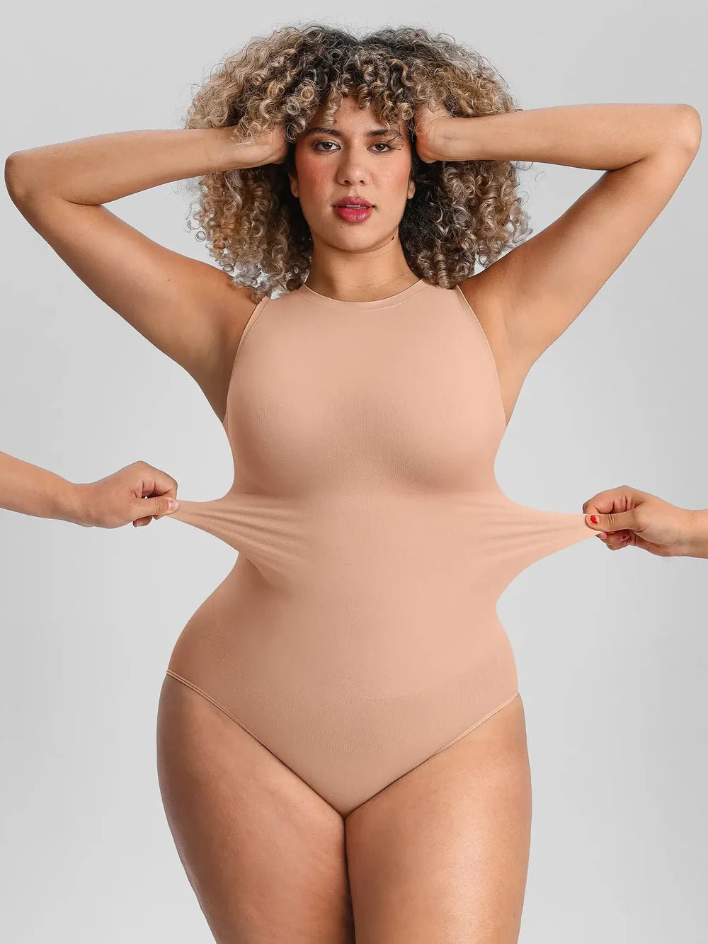 U-FORMET SHAPEWEAR-BODYSUIT MED MAGE- OG RUMPELØFT - Iselle - Naturlig Hudpleie